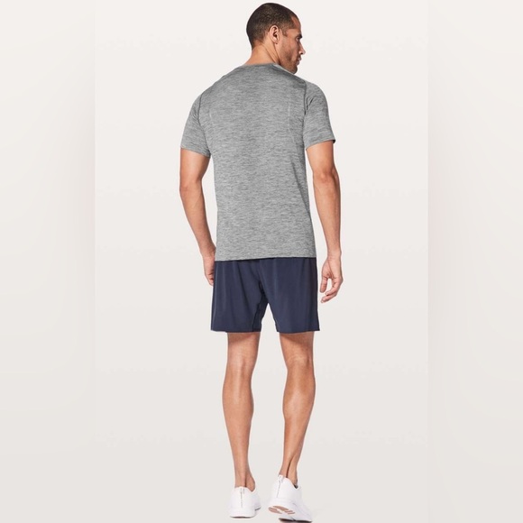 Mens Lululemon Metal Vent Tech Short Sleeve V Neck Grey Slate Size Medium - Picture 2 of 6